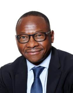 Abdoulaye Sangaré Adjoint au maire délégué aux finances, aux ressources humaines, au numérique et aux affaires juridiques Élu de proximité du quartier Axe Majeur Conseiller communautaire à la Communauté d'agglomération de Cergy-Pontoise