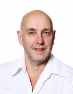 Maxime Kayadjanian Adjoint au maire délégué à l’espace public et aux espaces verts Conseiller communautaire à la Communauté d'agglomération de Cergy-Pontoise